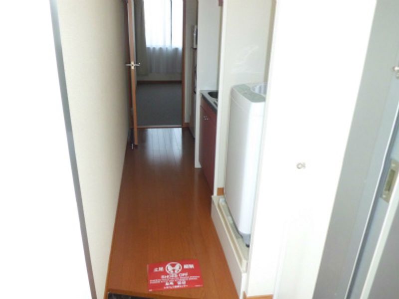 レオパレスＩＮＮ　オオタ 玄関