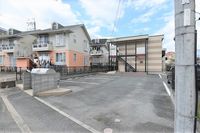 レオパレスＫＡＺＵ 駐車場