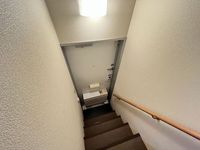 レオパレスファースト 玄関