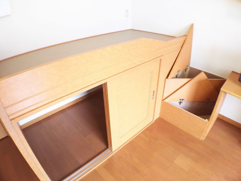 レオパレスレウニール 収納