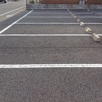 レオパレスボヌールパレ 駐車場