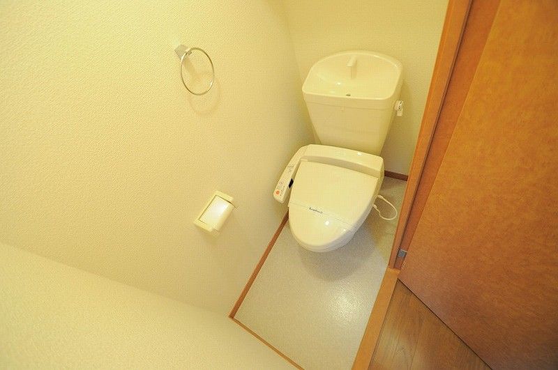 レオパレスきたじま３番館 トイレ