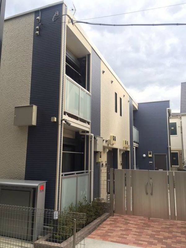 Bên ngoài LEONEXT Flats Kei