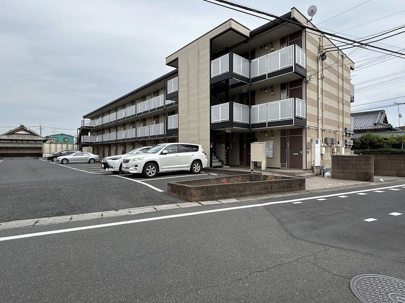 レオパレス壇 外観
