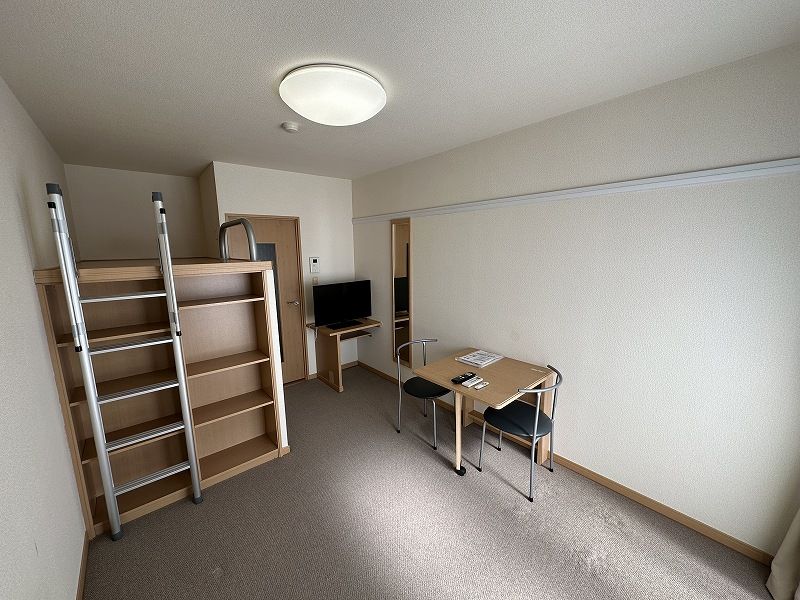 レオパレスシフォン 寝室
