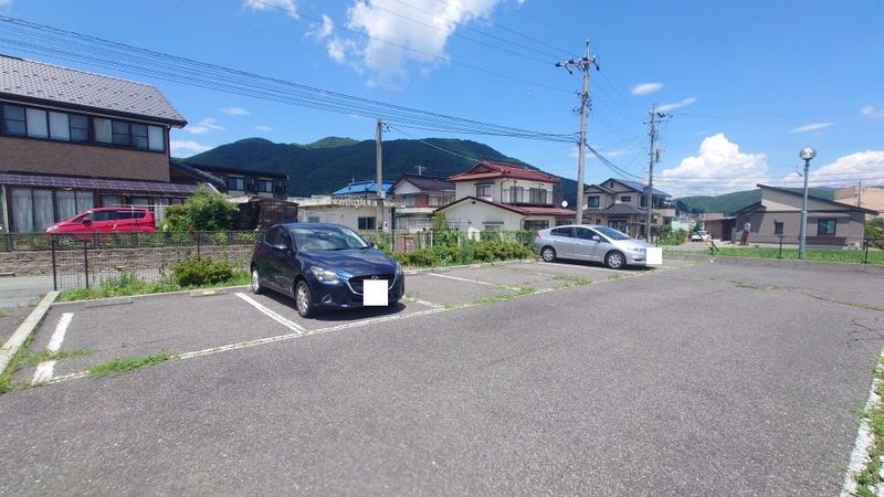 レオパレス宮木 駐車場