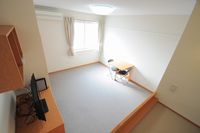 レオパレスＤＡＩＫＡＮ 居間