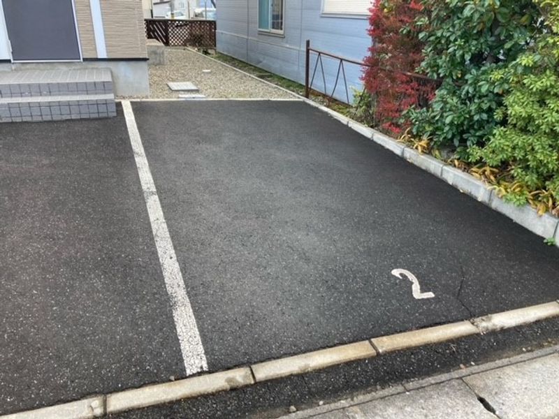 レオネクストエクシールⅢ 駐車場