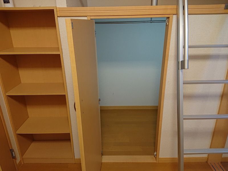 レオパレスＨ＆Ｓ 収納
