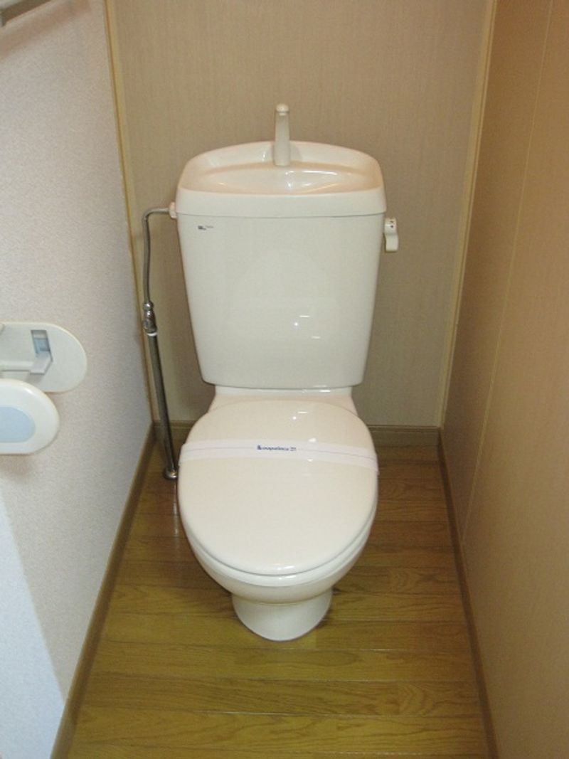 レオパレスラポール トイレ