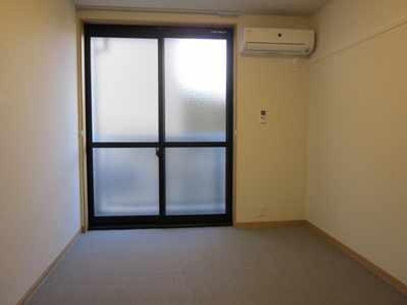 レオパレスコンフォート　Ｌ 居間