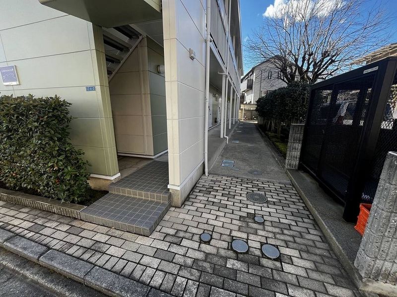 レオパレス宮前 エントランス