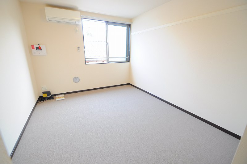 LEONEXT K House III Living room