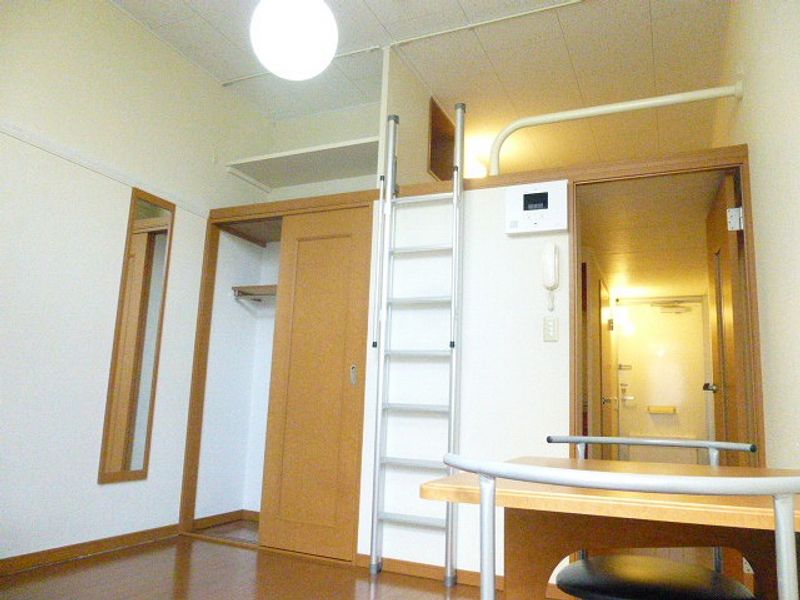 レオパレスコリーヌ 収納