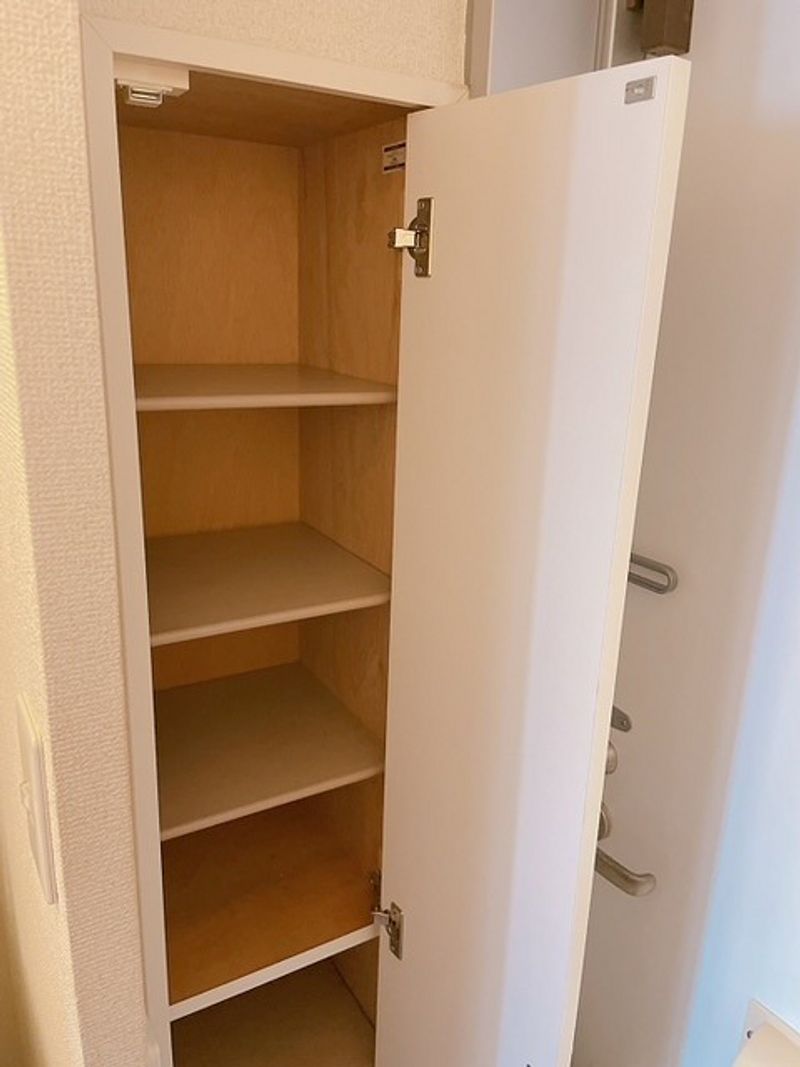 レオパレスアドバンス芦屋 玄関