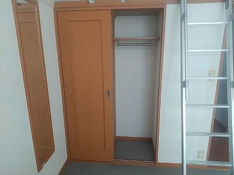 レオパレス小柳町Ⅱ 居間
