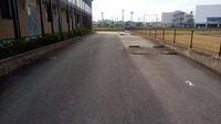 レオパレスフロート 駐車場