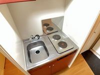 レオパレス花つるみ キッチン