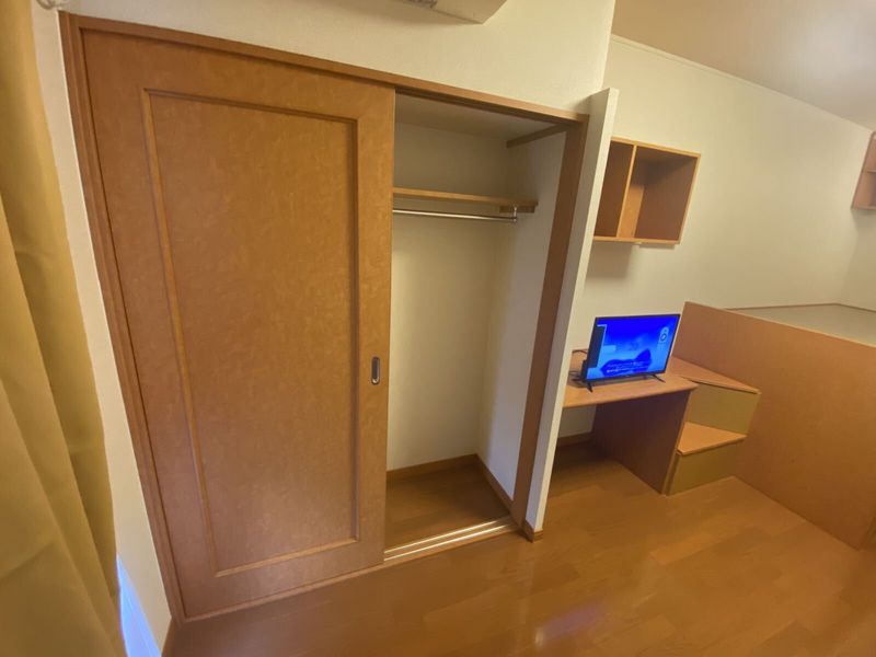 レオパレス鴻の巣 収納