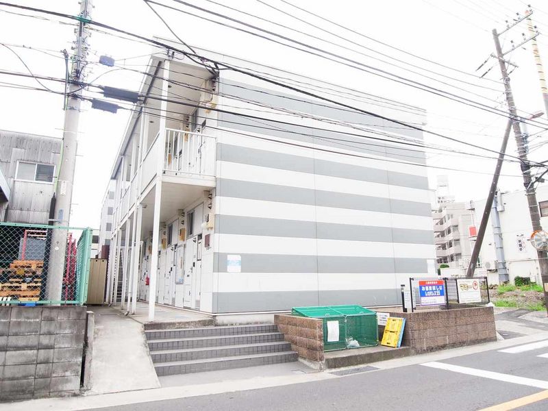 レオパレス鎌倉台 外観