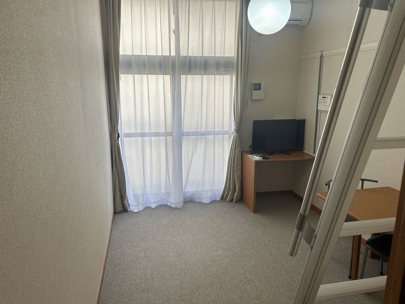レオパレスビバ上板橋 居間