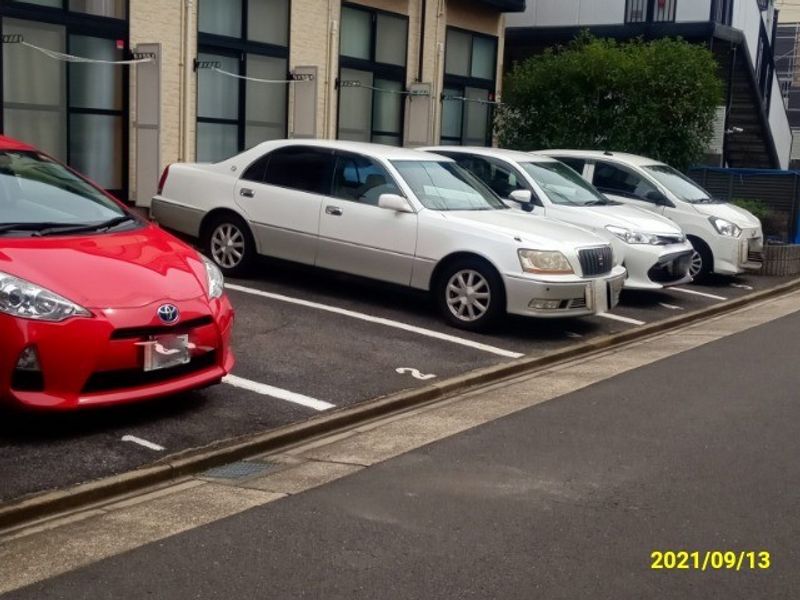 レオパレス琴音 駐車場