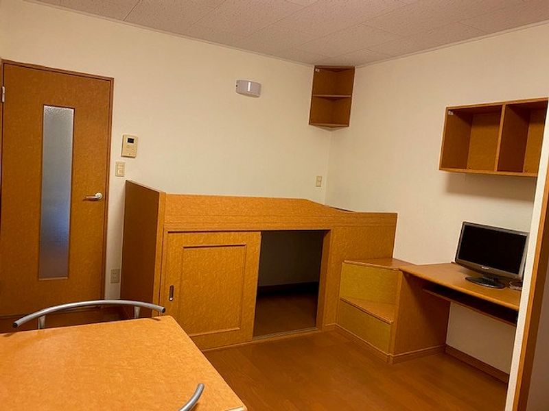 leopalace Premiere Bedroom