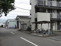 レオパレスオリーブ４８ エントランス
