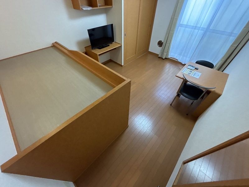 レオパレスたぶの木 居間