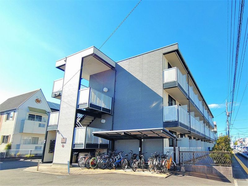 レオパレスラビホワ２３ 外観