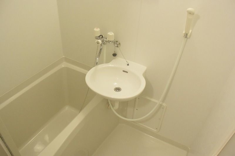 レオパレス櫻根南 風呂