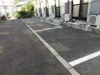 レオパレスＮＥＷＮＯＲＴＨ　 駐車場