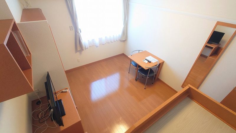 レオパレスエムケイ　３７ 居間
