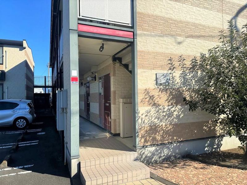 レオパレスバシレイオン エントランス