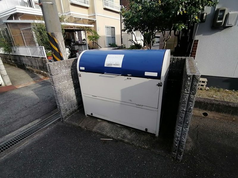 レオパレスボムール 共用部分