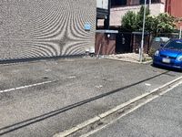 レオパレスシュン 駐車場