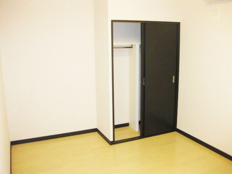 レオネクスト桜木 収納