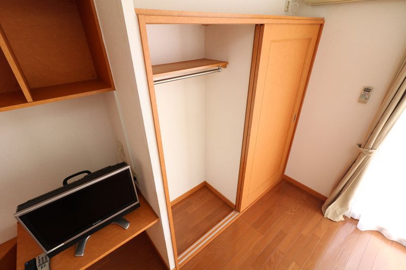 レオパレスフォーティウィンクス 収納