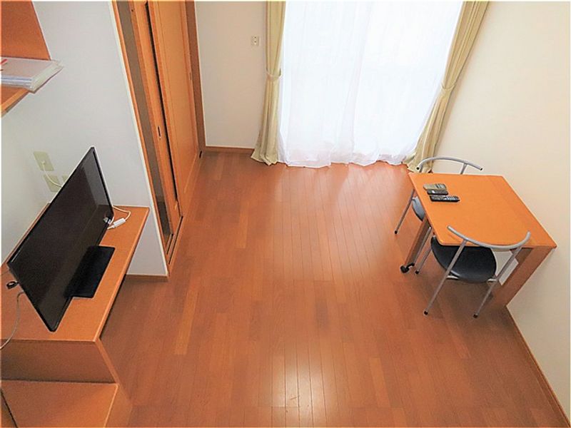 レオパレスサンクレスト 居間