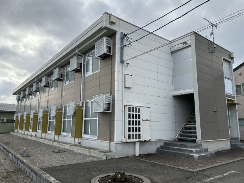 レオパレスオアシス 外観