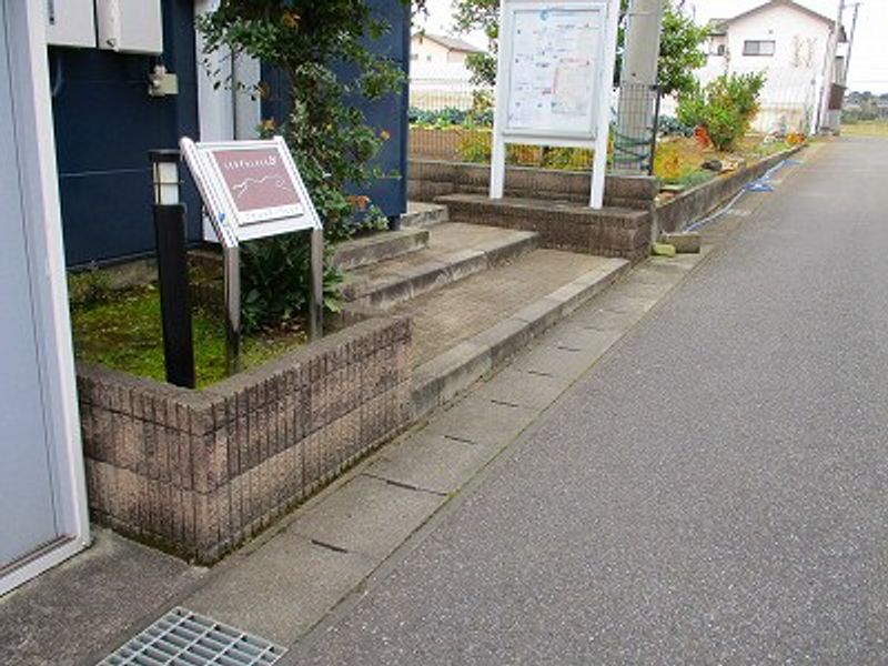 レオパレスフォレスタ　ヴェント エントランス