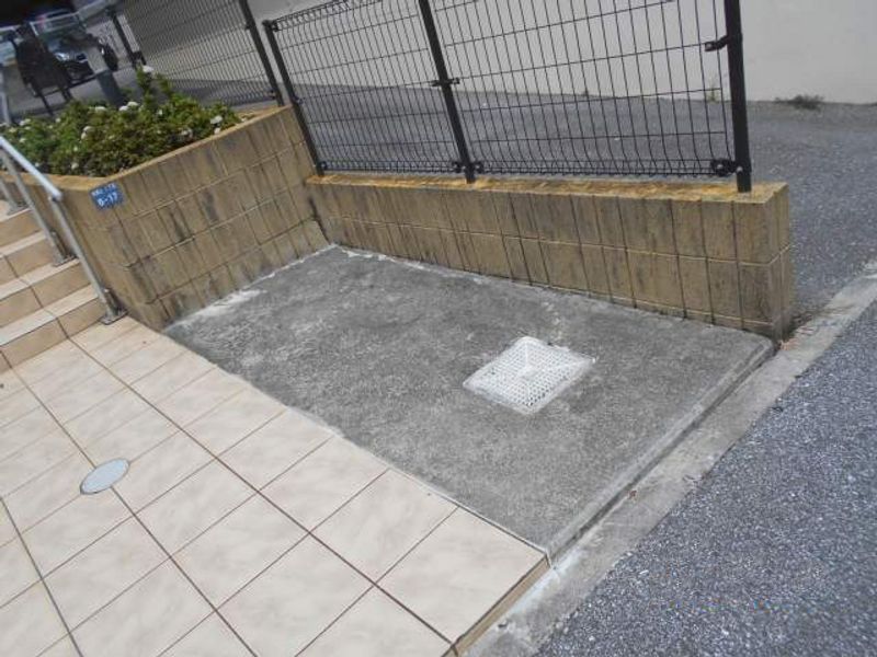 レオパレス新 共用部分