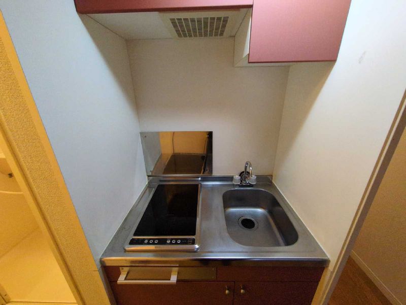 レオパレスインパストラル キッチン