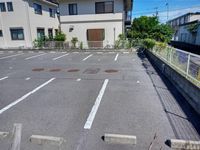 レオパレスイシハラⅡ 駐車場