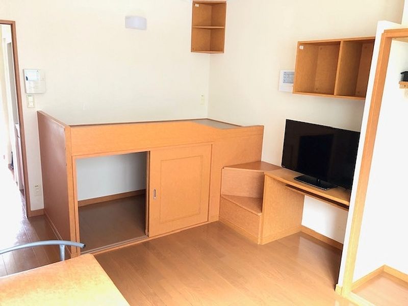 レオパレスきらり 居間