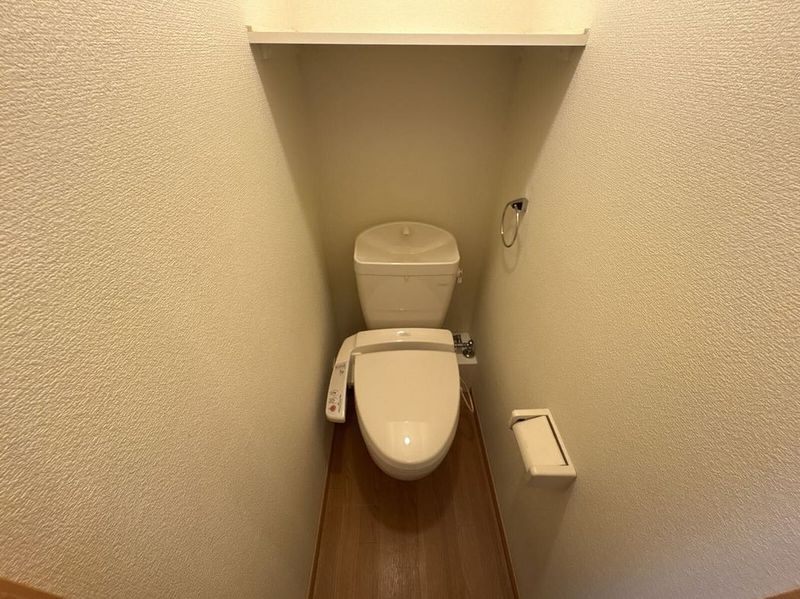 leopalace Selorm B Toilet