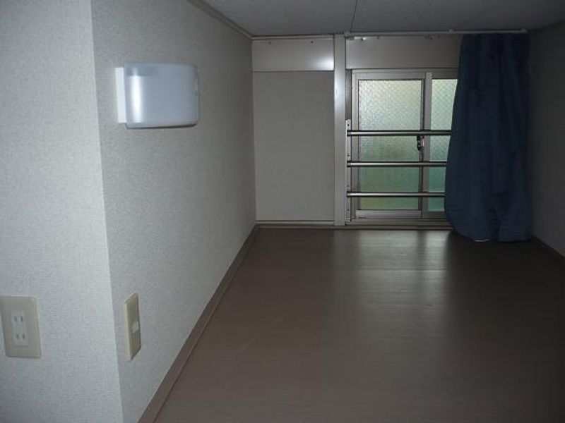 レオパレスサンパティーク その他
