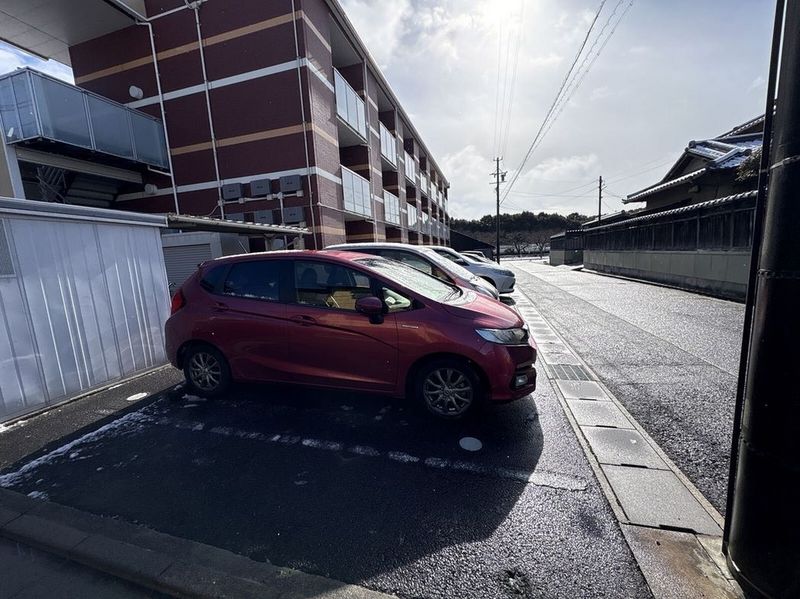 LEONEXT FIORE 停车场