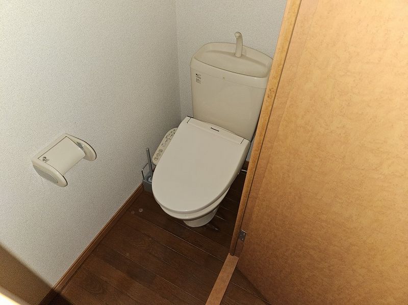 レオパレス眉山南 トイレ