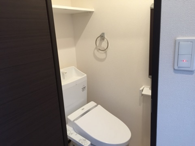 LEONEXT Bonheur Joy Toilet